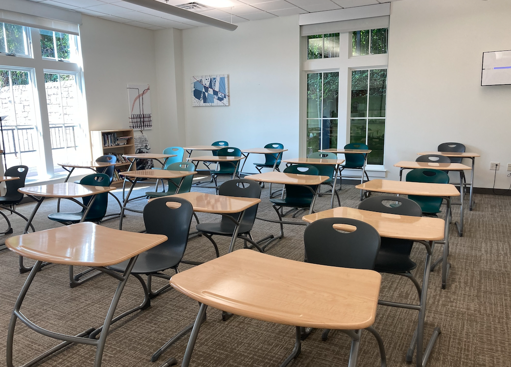 A classroom in the AAA Building. Now that all students will be back on campus, classrooms will be more full than last year. (Martina Tognato-Guaqueta/International Dateline)
