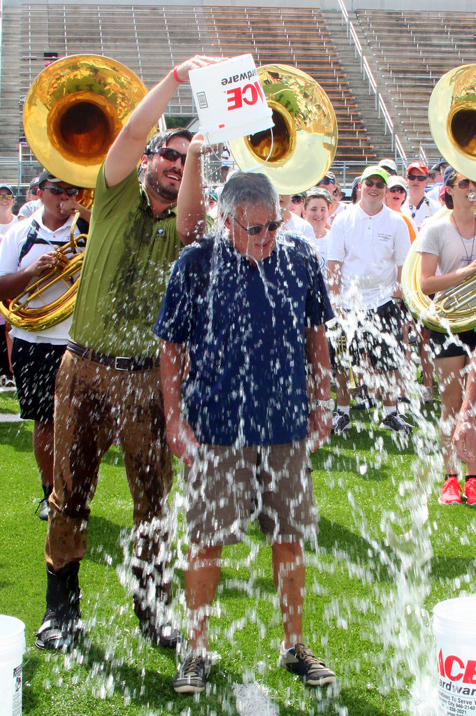 2014 ALS Ice Bucket Challenge